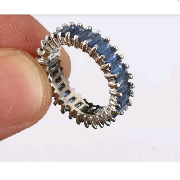 Sapphire baguettes sterling silver eternity band - Picture 3 of 4